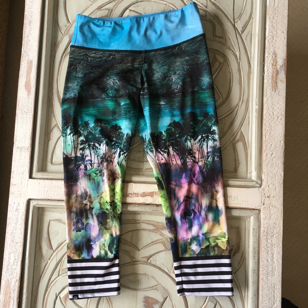 ONZIE Limited Edition yoga pants